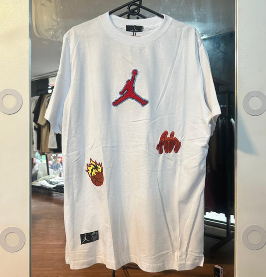 CAMISETA JORDAN BLANCA LOGO ROJO