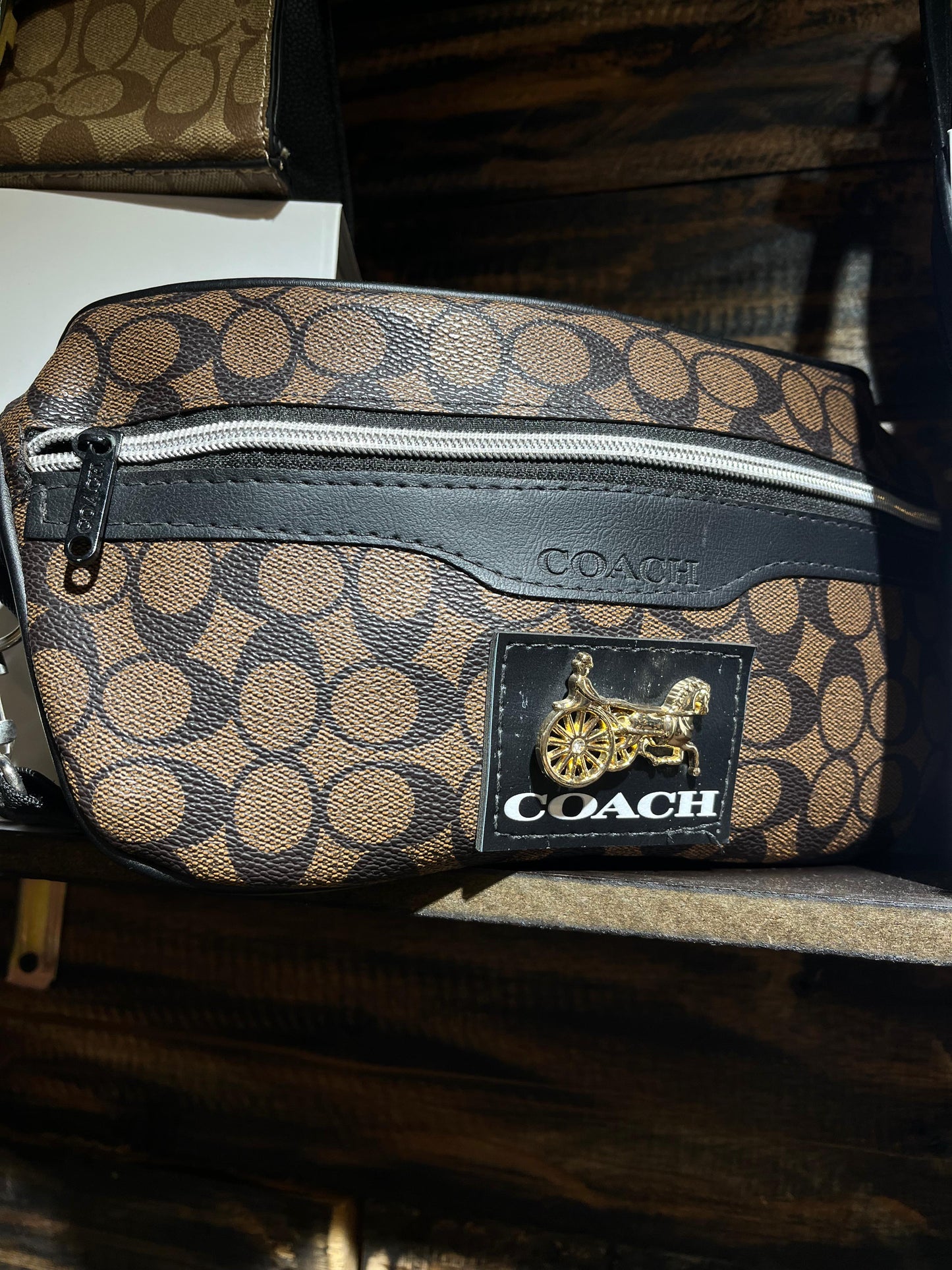 CANGURO  COACH CAFE