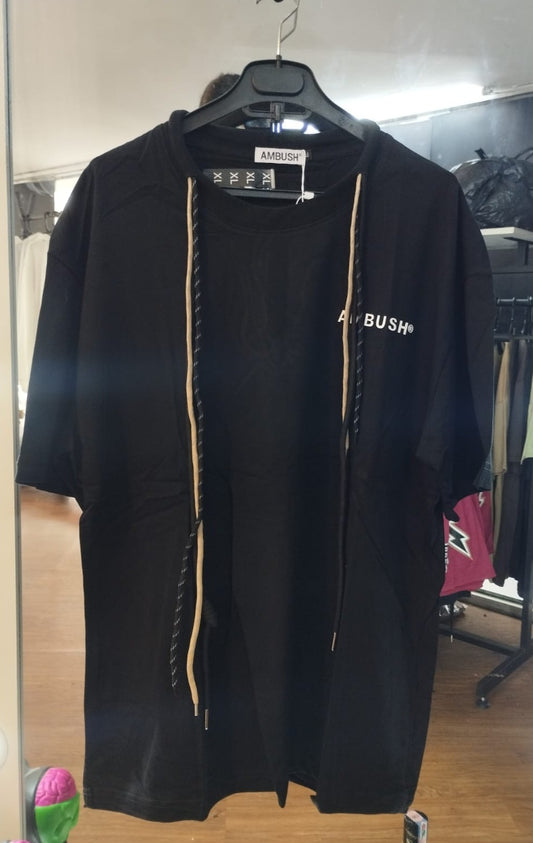 CAMISETA AMBUSH NEGRA CORDONES