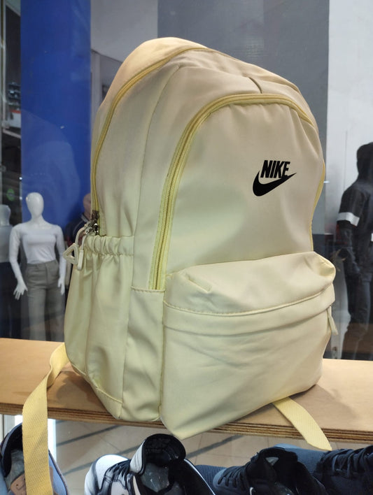 MALETA NIKE AMARILLA