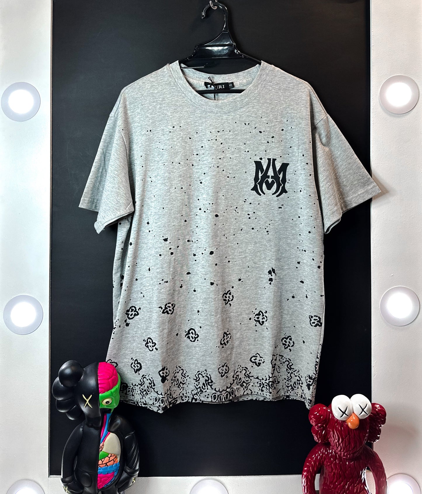 CAMISETA AMIRI GRIS CON PUNTOS