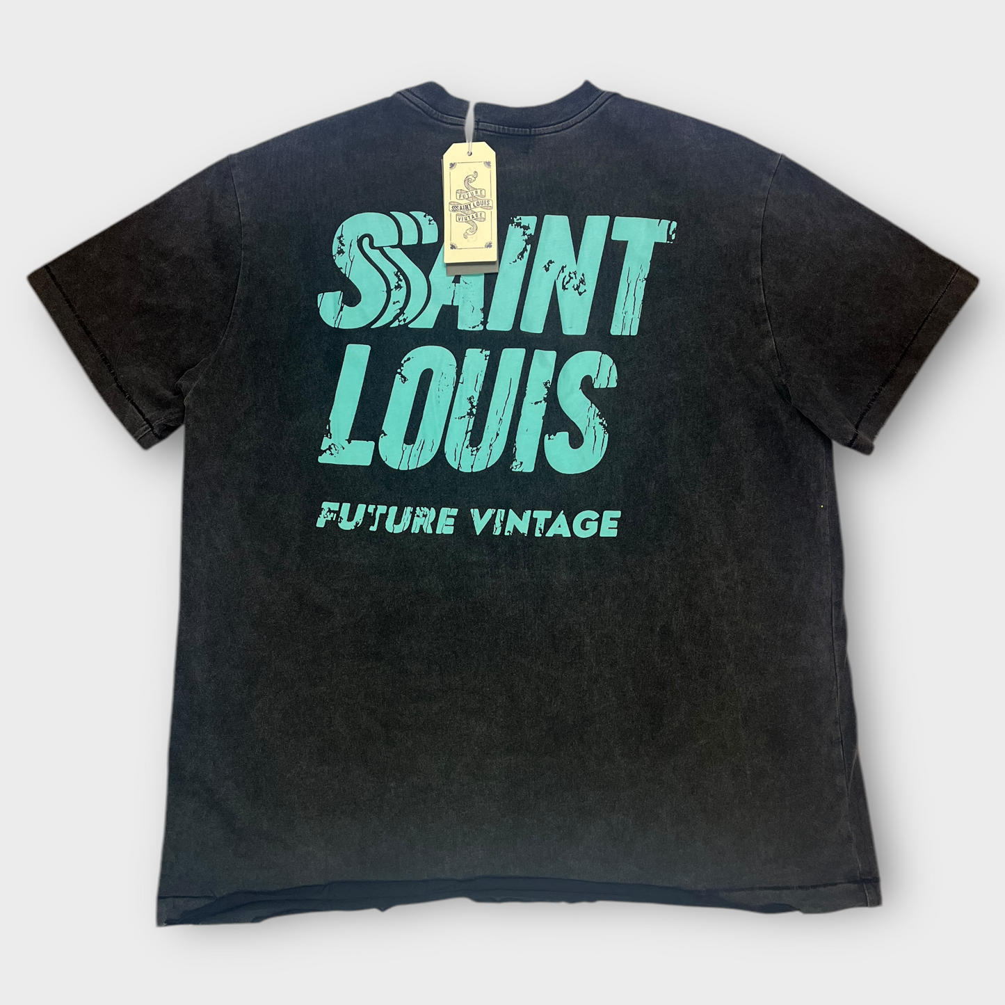 CAMISETA SSSAINT LOUIS FUTURE VINTAGE DESGASTADA GRIS