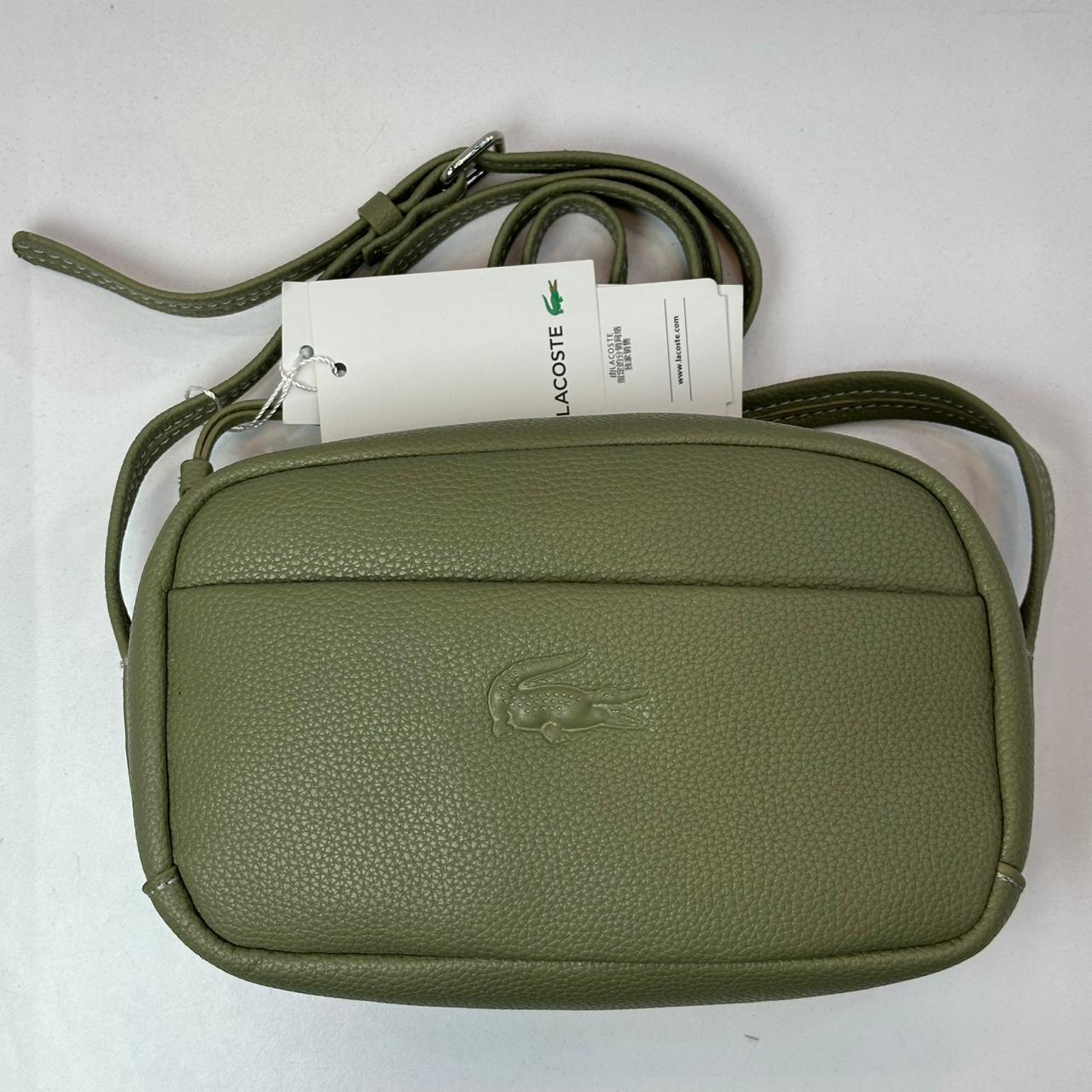 BOLSO LACOSTE CUERO TEX VERDE
