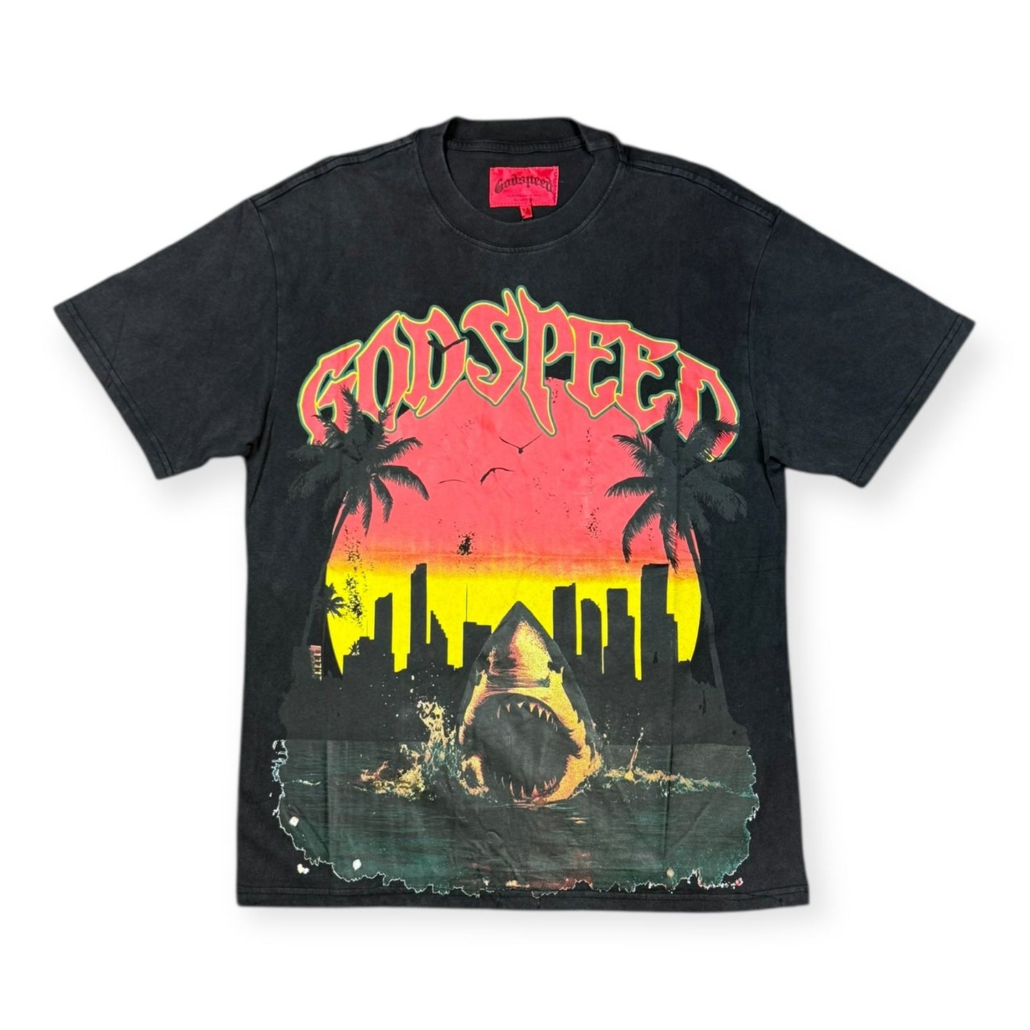 CAMISETA GODSPEED SHARK BEACH NEGRA